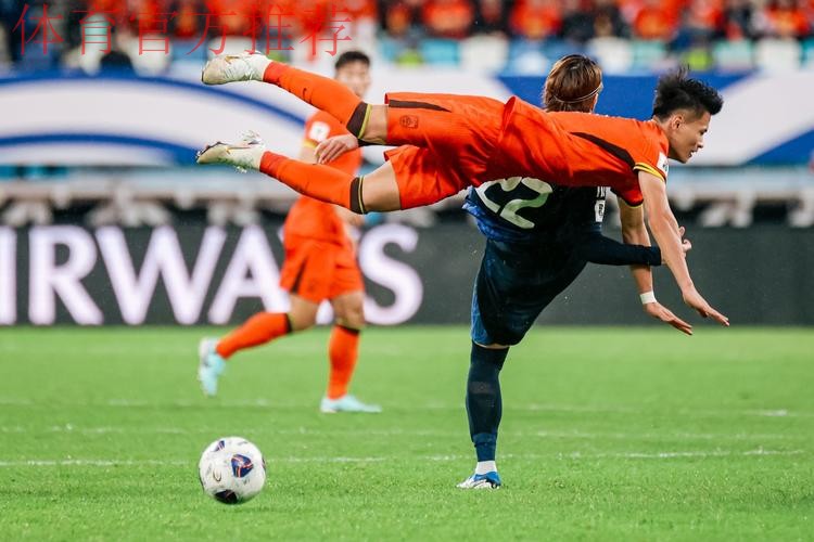 中国队1-3不敌日本 伊万乐观面对未来